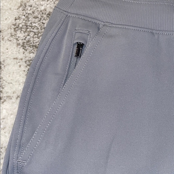 Venice High Rise Jogger - Picture 3 of 4